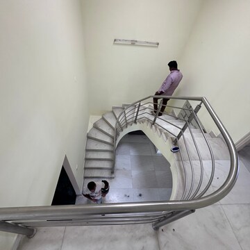 Bathroom in 4 BHK Apartment at Padmanabha Nagar – for Rent