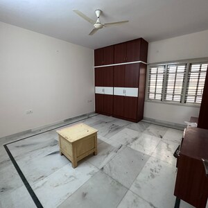 Bedroom in 4 BHK Apartment at Padmanabha Nagar – for Rent
