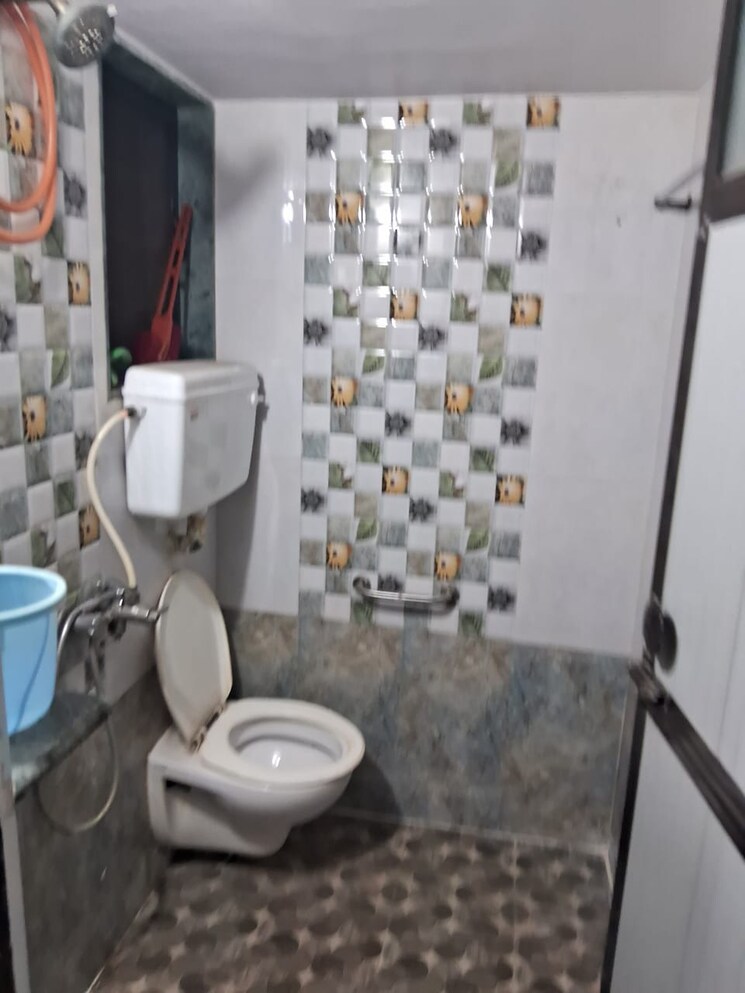 Bathroom, yojana-chs-dombivli-east 1 Bedroom 425 Sq.Ft. Apartment In Dombivli East Thane 9426347