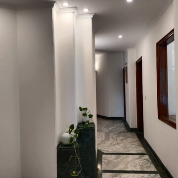 Master Bedroom in 3 BHK Builder Floor at Nehru Enclave – for Rent