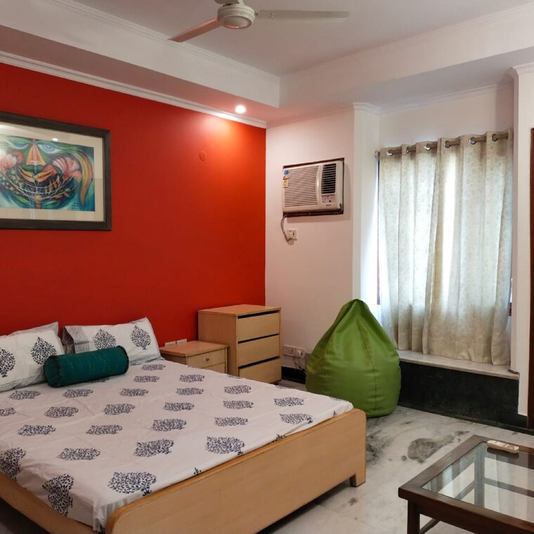Master Bedroom, nehru enclave 3 Bedroom 250 Sq.Yd. Builder Floor In Nehru Enclave Delhi 9426392