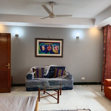 Master Bedroom in 3 BHK Builder Floor at Nehru Enclave – for Rent