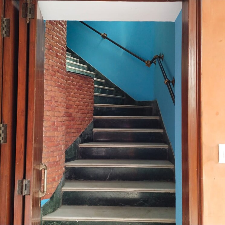 Master Bedroom, nehru enclave 3 Bedroom 250 Sq.Yd. Builder Floor In Nehru Enclave Delhi 9426392