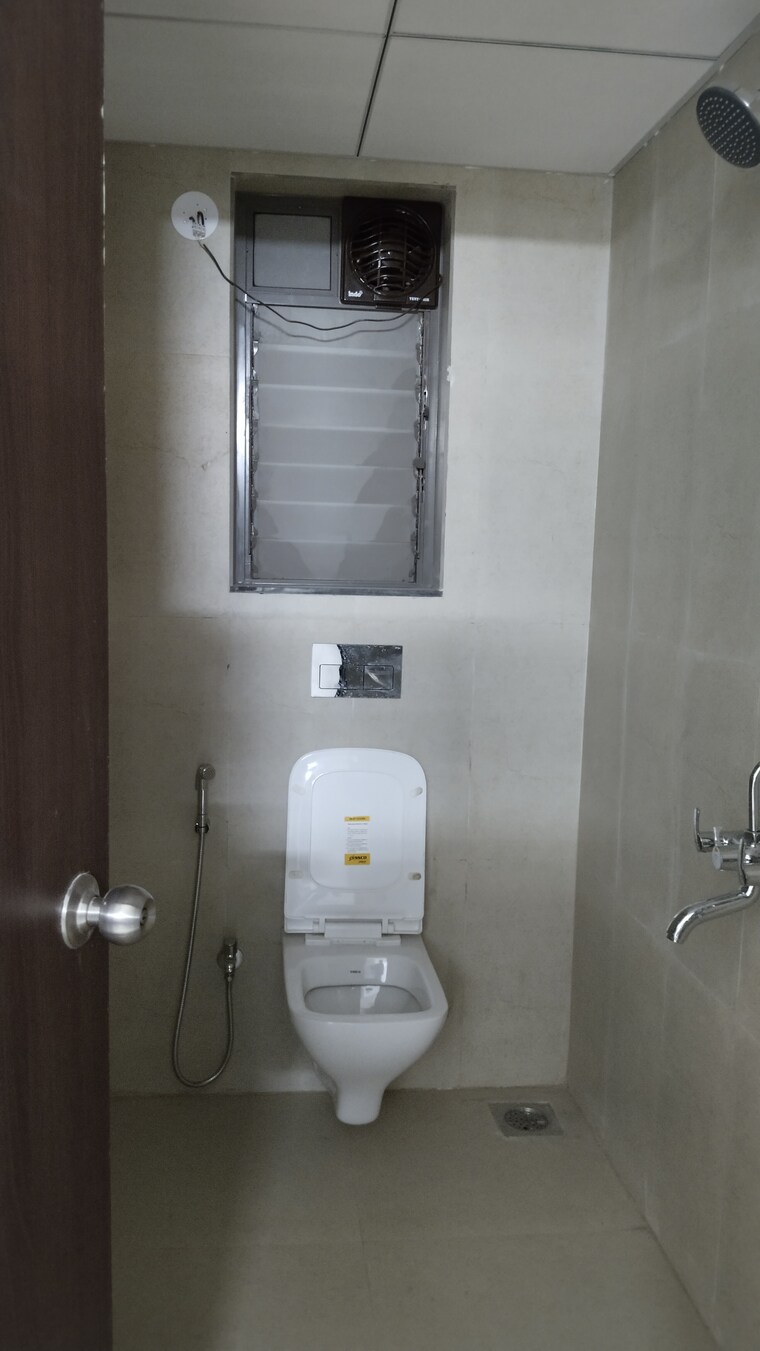 Bathroom, runwal-my-city-phase-ii-cluster-05 1 Bedroom 430 Sq.Ft. Apartment In Dombivli East Thane 9426356