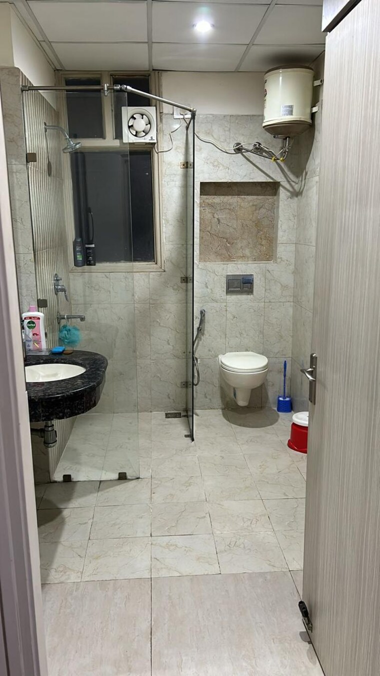 Bathroom, malwa-escon-arena 2.5 Bedroom 1400 Sq.Ft. Apartment In Lohgarh Zirakpur 9426409