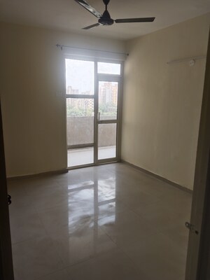 Room in 2 BHK Apartment at Pyramid Heights, Sector 85 – for Sale