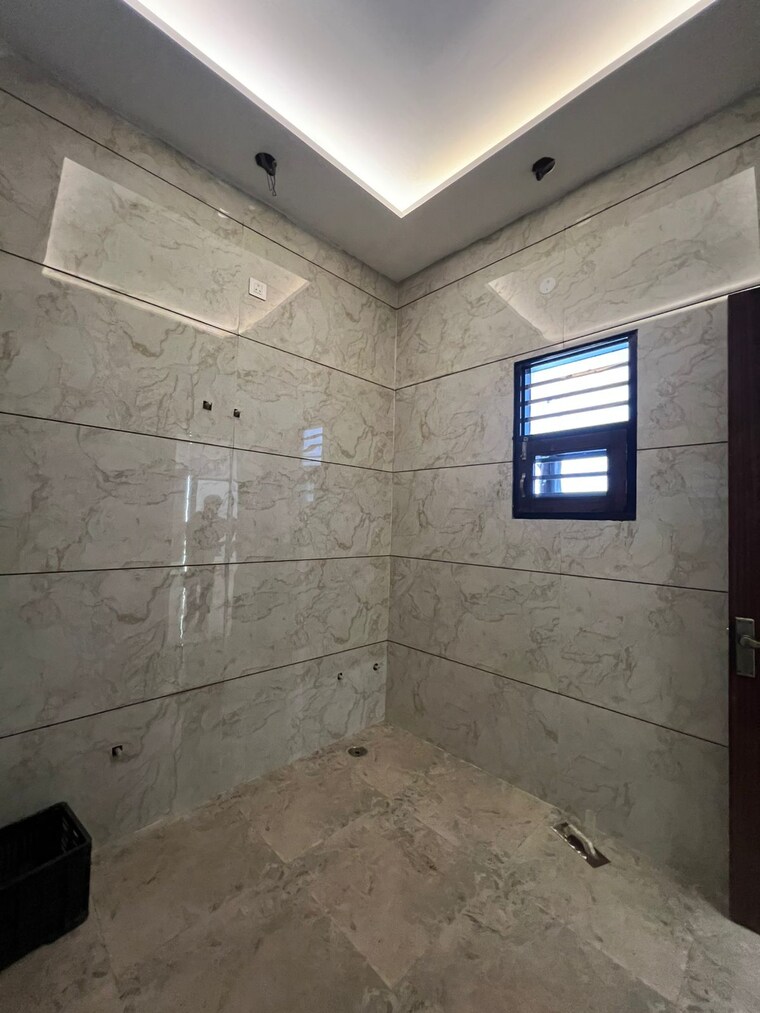 Bathroom, vip road 3 Bedroom 128 Sq.Yd. Independent House In Vip Road Zirakpur 9426420