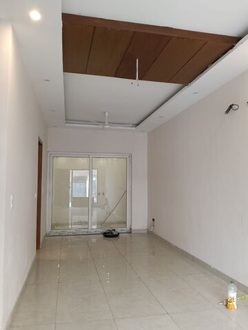 Building Lobby in 3 BHK Independent House at Pir Machalla – for Sale