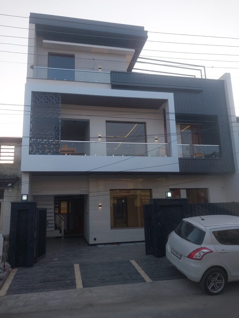 Exterior View, vip road 4 Bedroom 130 Sq.Yd. Independent House In Vip Road Zirakpur 9426425