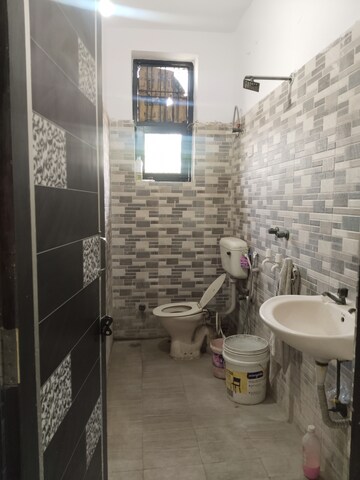 Bathroom in 2 BHK Builder Floor at Sector 34 – for Sale