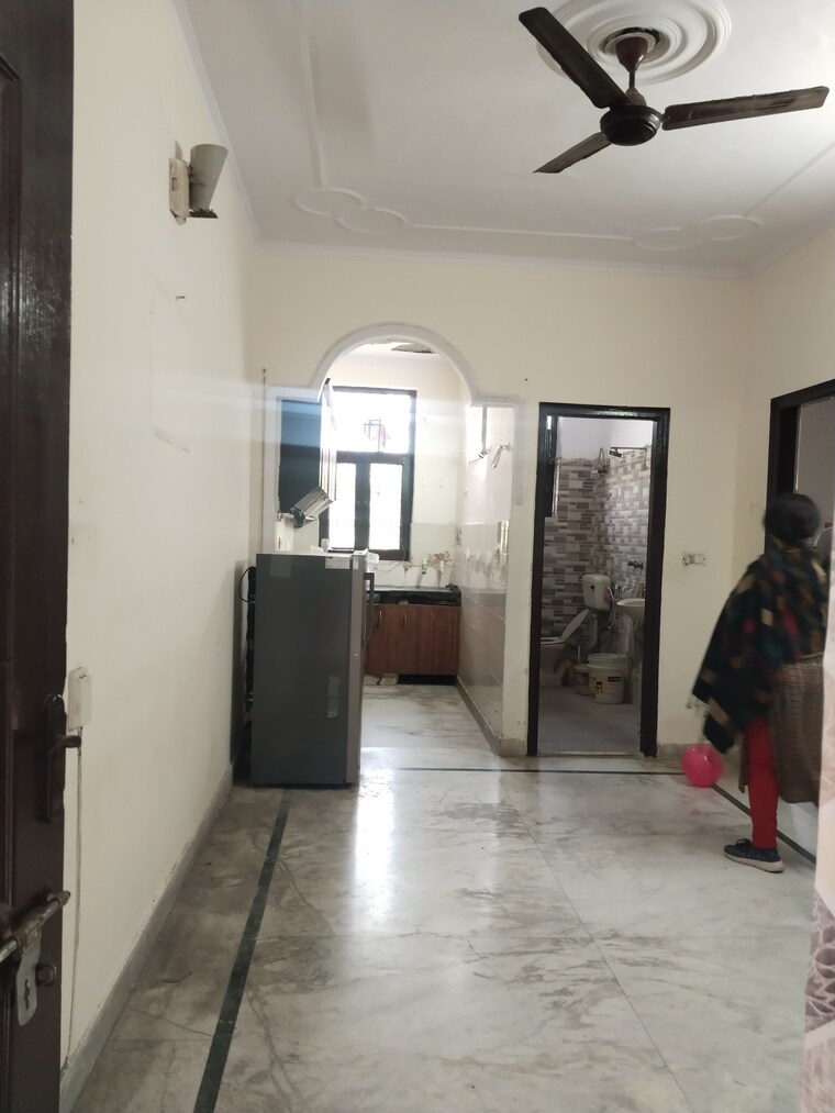 Room, sector 34 2 Bedroom 1200 Sq.Ft. Builder Floor In Sector 34 Faridabad 9426440