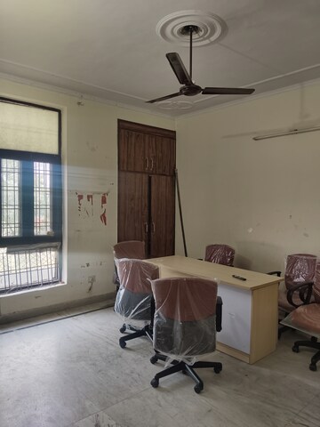 2 BHK Builder Floor For Sale in Sector 34