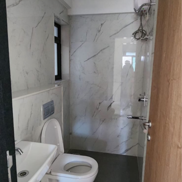 Bathroom in 3 BHK Builder Floor at Lodha Versova, Yari Road – for Sale