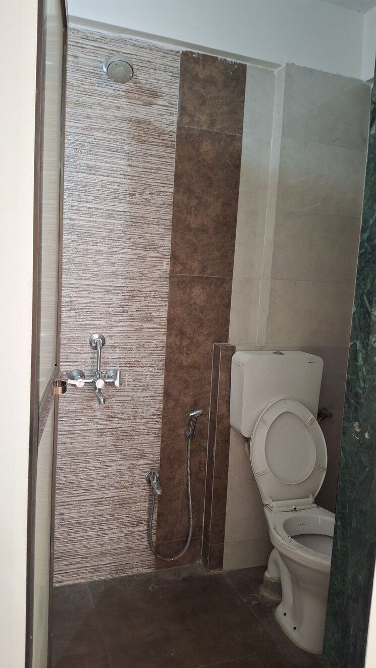 Bathroom, tejas-sparsh 2 Bedroom 950 Sq.Ft. Apartment In Ulwe Navi Mumbai 9426437