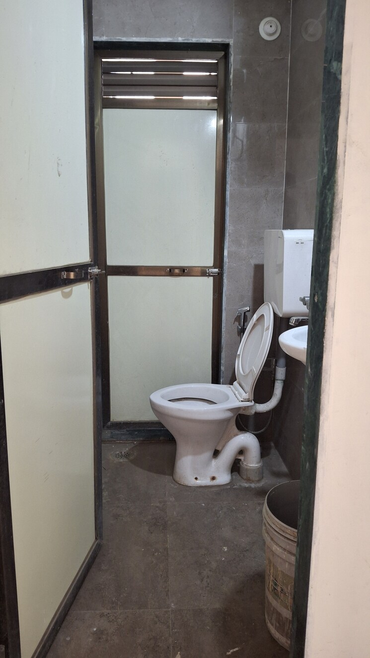 Bathroom, tejas-sparsh 2 Bedroom 950 Sq.Ft. Apartment In Ulwe Navi Mumbai 9426437