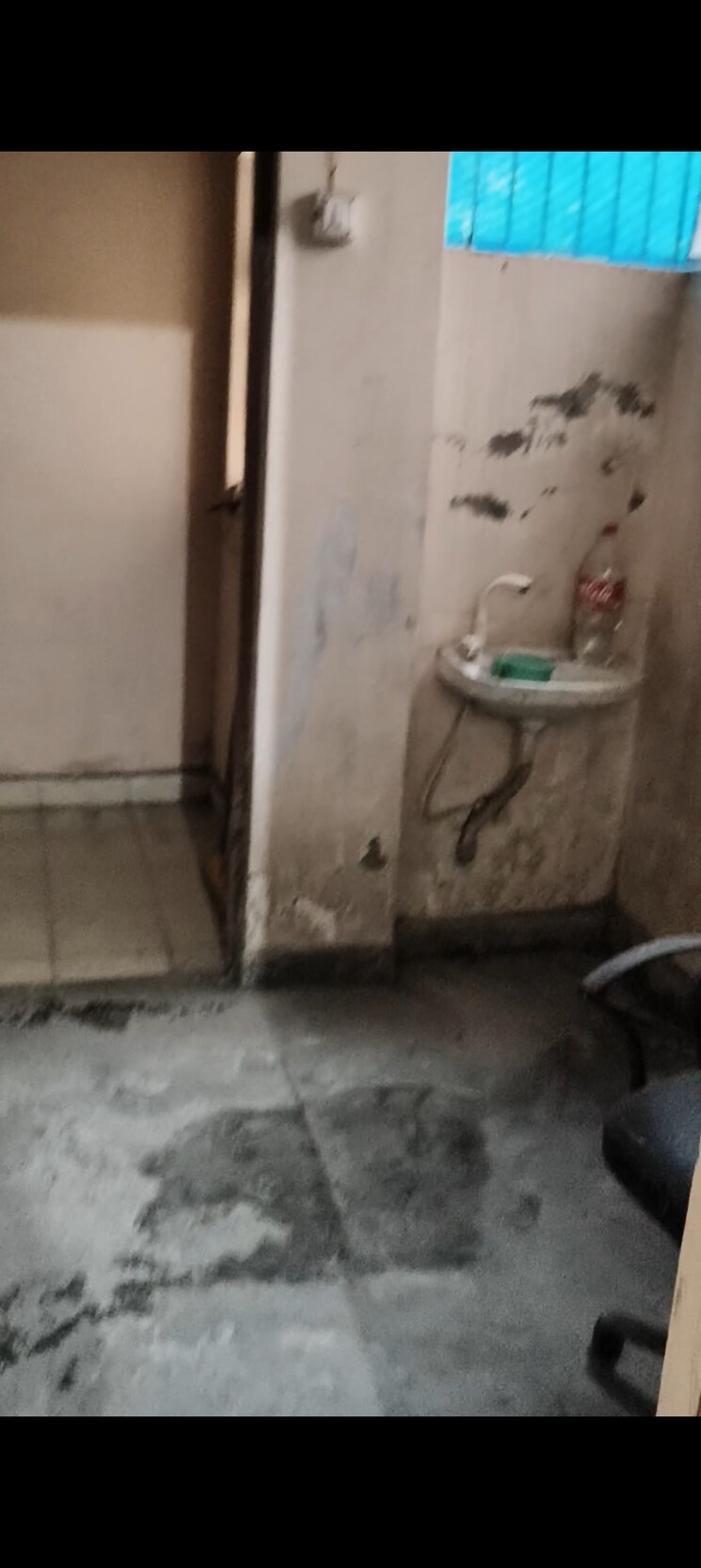 Bathroom, gda-madhuban-bapu-dham-society 2 Bedroom 800 Sq.Ft. Apartment In Madhuban Bapudham Ghaziabad 9426443