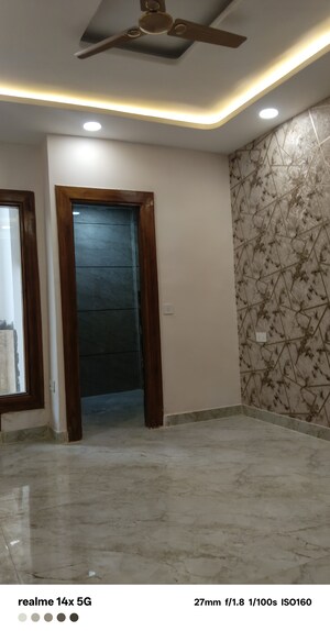 Room in 3 BHK Builder Floor at Fidato Honour Homes, Sector 89 – for Sale