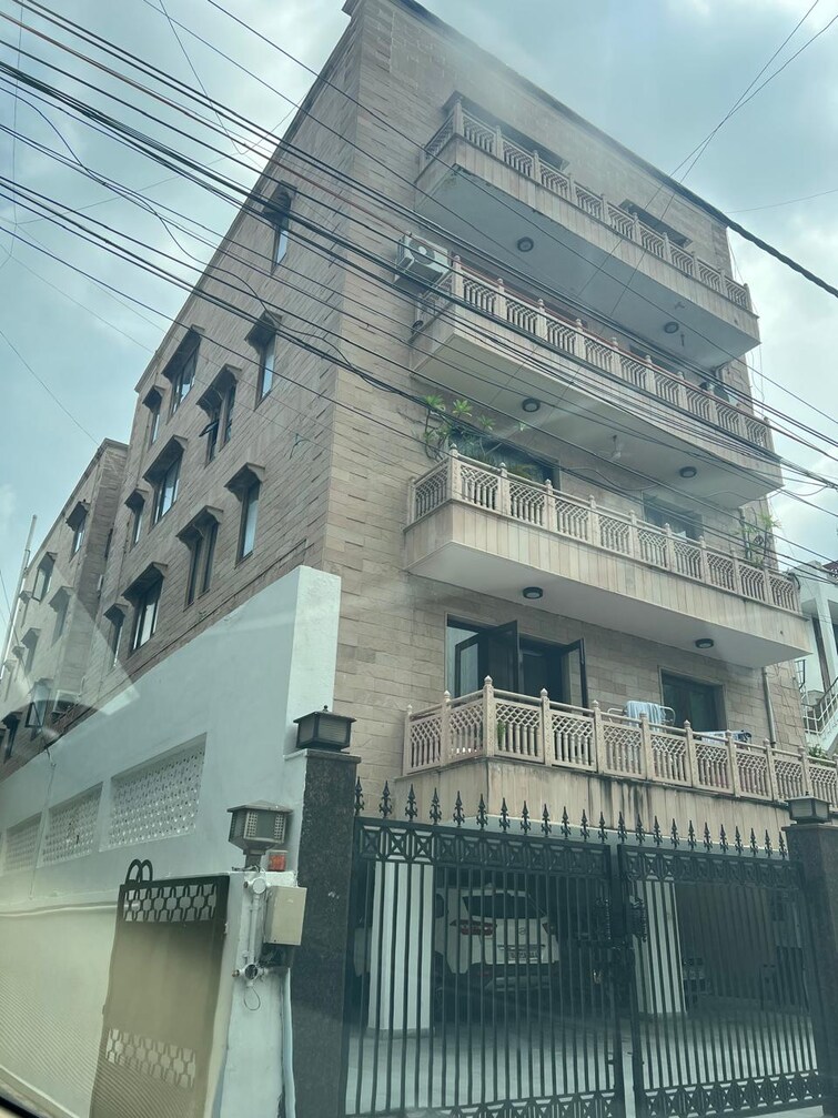 Cover Image, greater kailash i 4 Bedroom 600 Sq.Yd. Builder Floor In Greater Kailash I Delhi 9426460