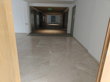 Room in 5 BHK Apartment at Rustomjee Crown, Prabhadevi – for Rent