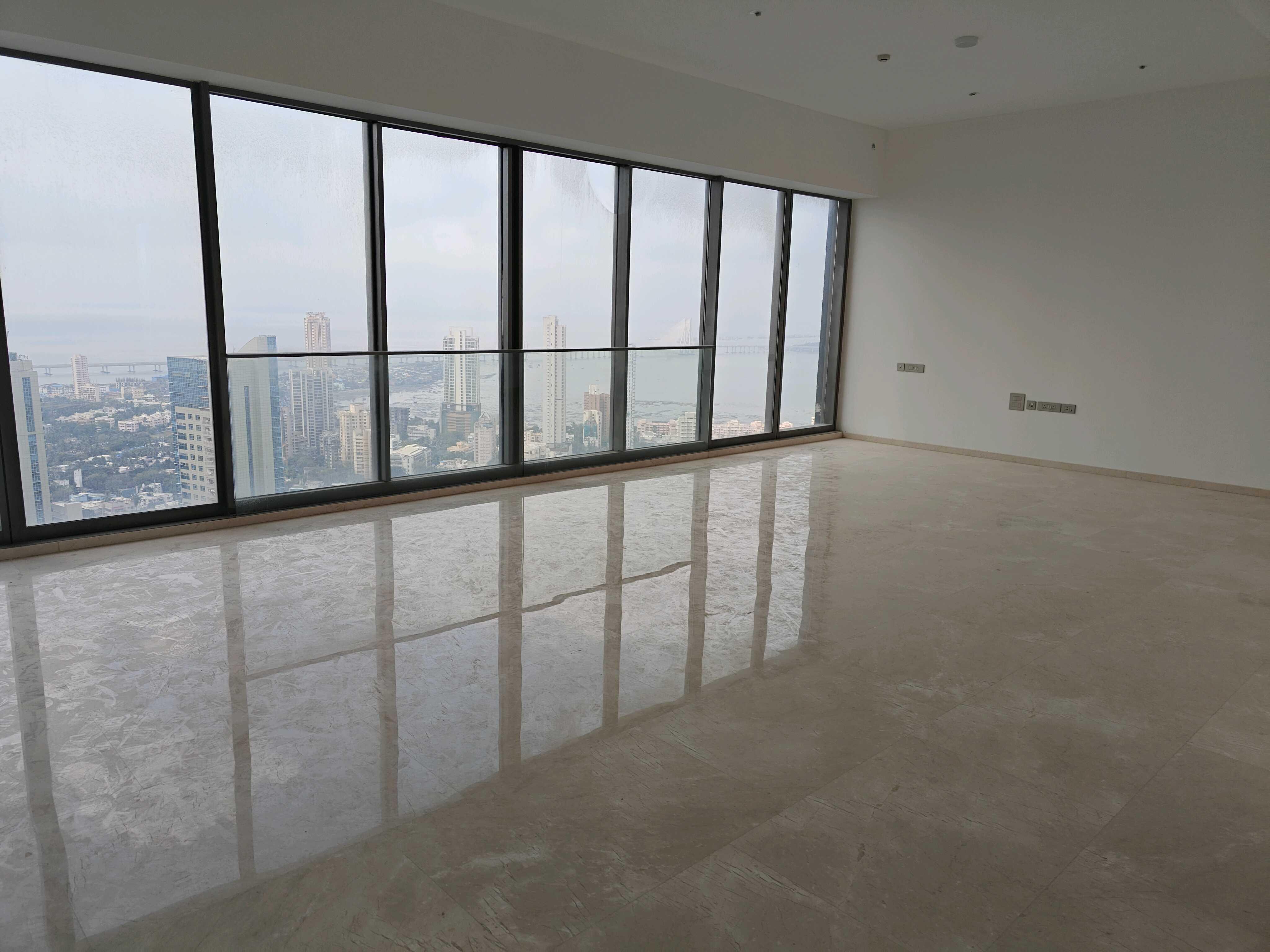 5 BHK + Servant Room Apartment For Rent in Rustomjee Crown