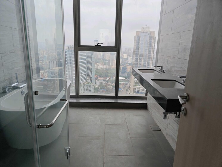 Bathroom, rustomjee-crown 5 Bedroom 3072 Sq.Ft. Apartment In Prabhadevi Mumbai 9426466