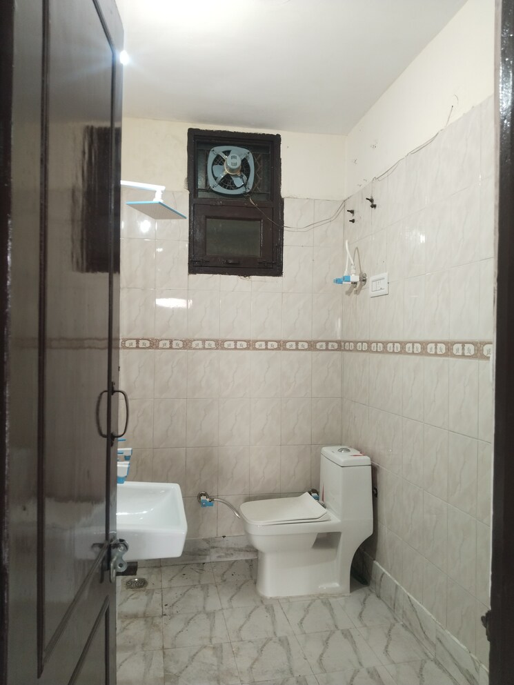 Master Bedroom, ashoka-enclave-faridabad 3 Bedroom 1800 Sq.Ft. Builder Floor In Sector 34 Faridabad 9426500