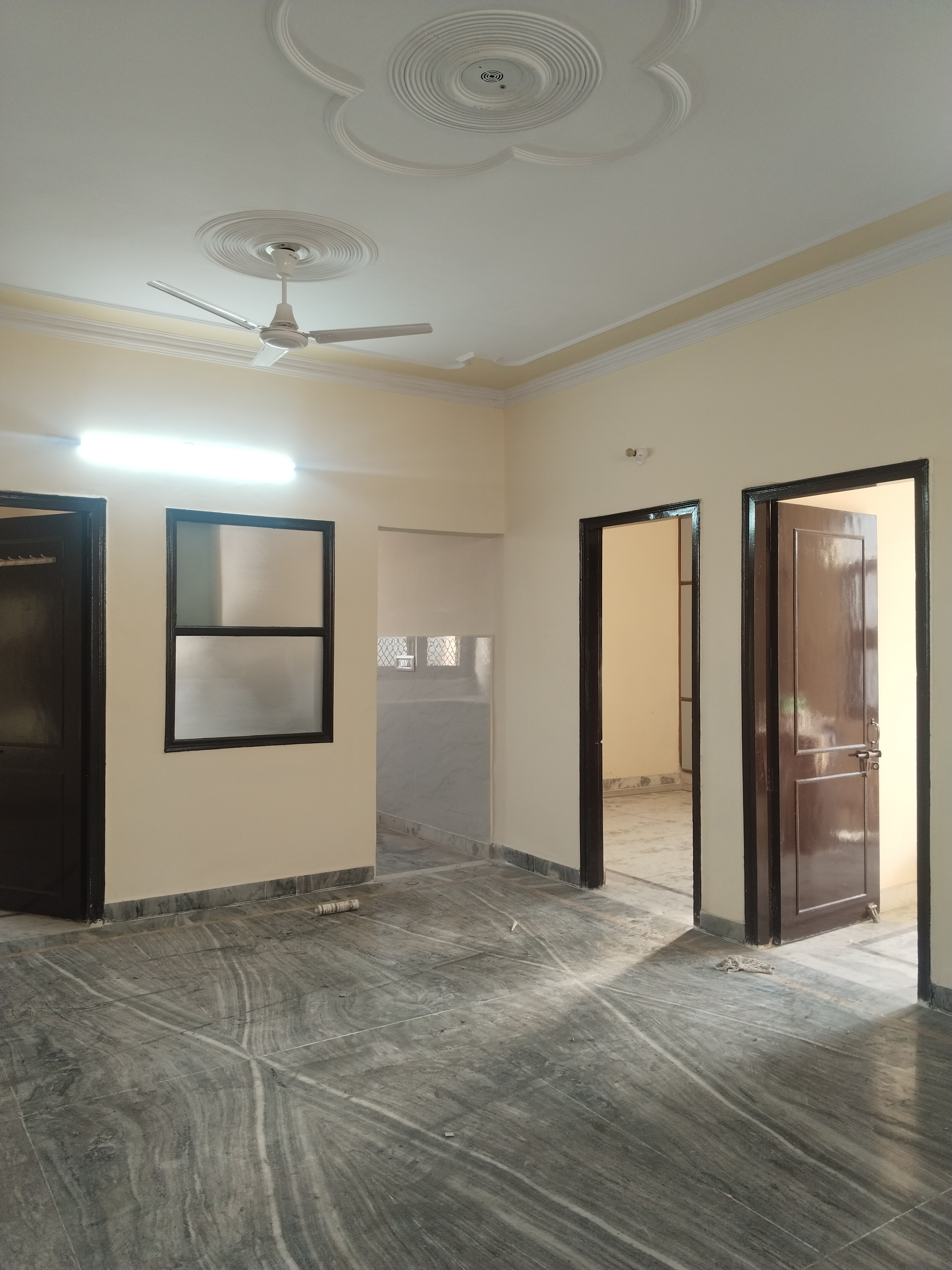 3 BHK 1800 Sq.Ft. Builder Floor in Ashoka Enclave Faridabad