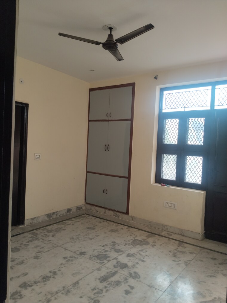 Room, ashoka-enclave-faridabad 3 Bedroom 1800 Sq.Ft. Builder Floor In Sector 34 Faridabad 9426500