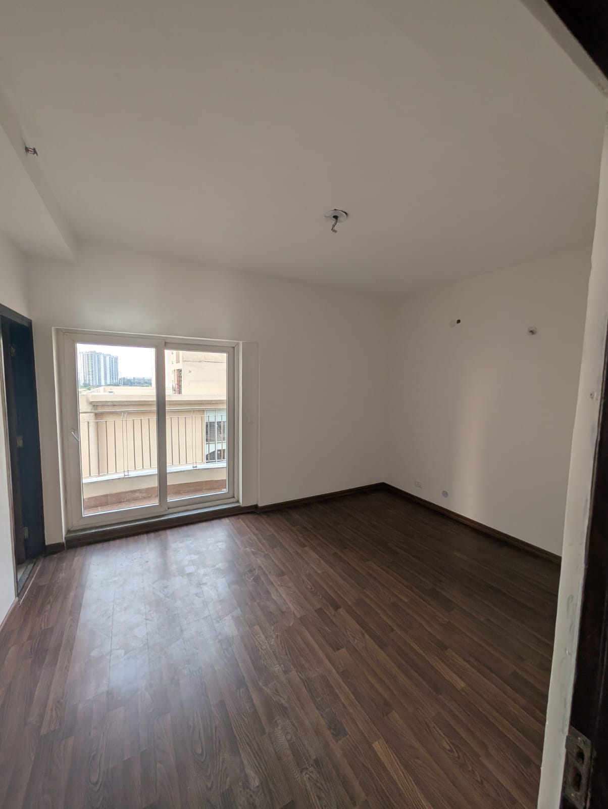 3.5 BHK + Study Room Apartment For Rent in BPTP Discovery Park