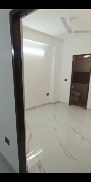 2 BHK Builder Floor For Rent in Chattarpur
