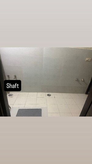 Bathroom in 2 BHK Builder Floor at Shri Balaji Apartments Gurgaon, Dharam Colony – for Rent