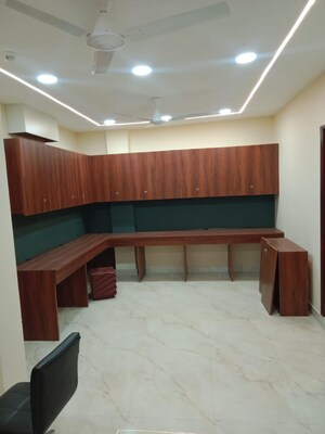  Office Space For Rent in Madangir