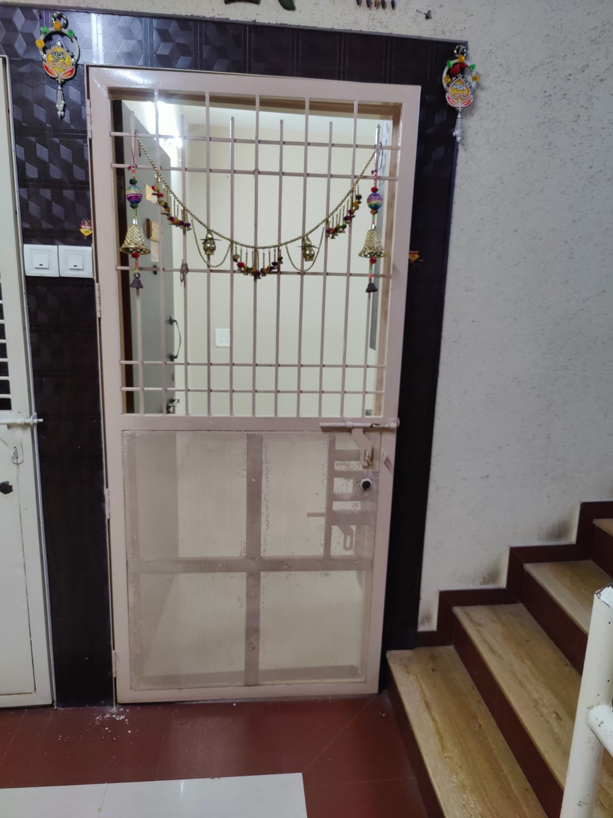 2 BHK Apartment For Rent in Bora Ville