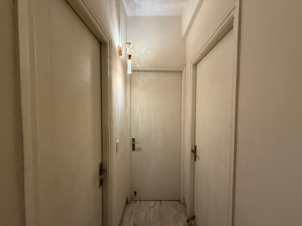 2 BHK Apartment For Rent in Wave Executive Floors