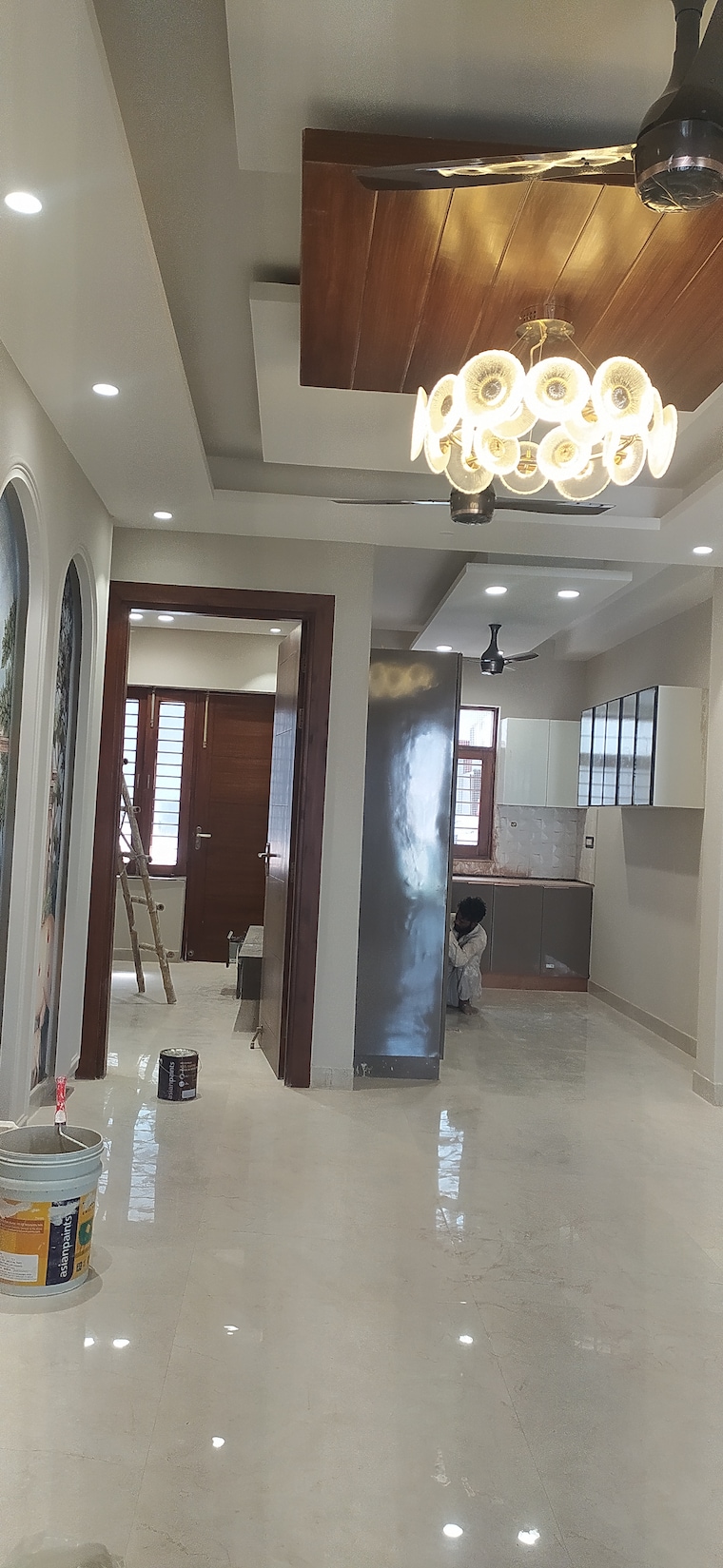 Room, sector 85 4 Bedroom 250 Sq.Yd. Builder Floor In Sector 85 Faridabad 9426567