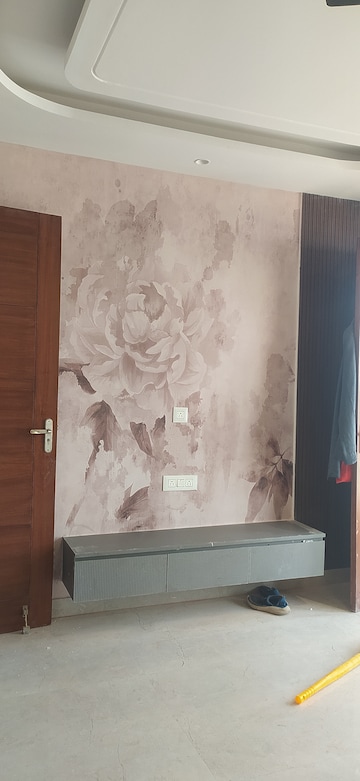 Room in 4 BHK Builder Floor at Sector 85 – for Sale