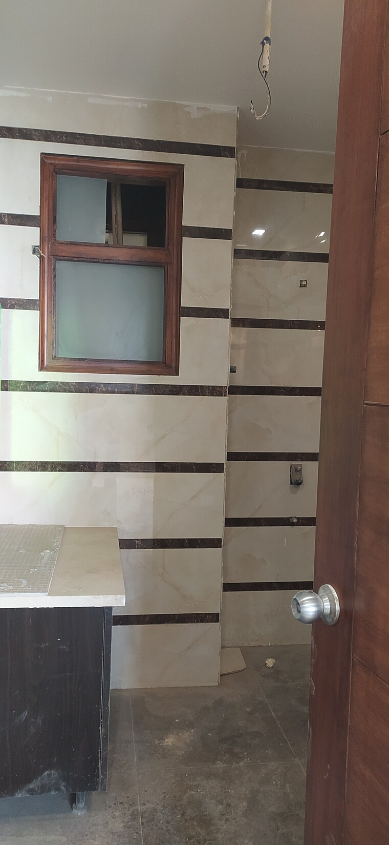 Room, sector 85 4 Bedroom 250 Sq.Yd. Builder Floor In Sector 85 Faridabad 9426567