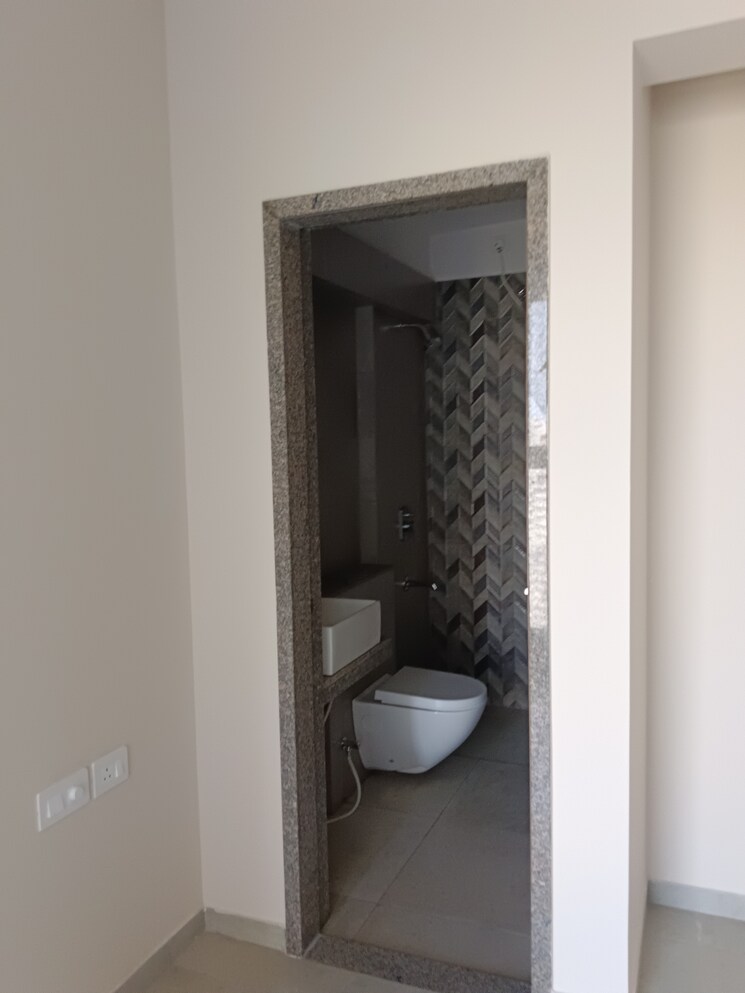 Bathroom, birla-vanya 1 Bedroom 450 Sq.Ft. Apartment In Kalyan West Thane 9426559