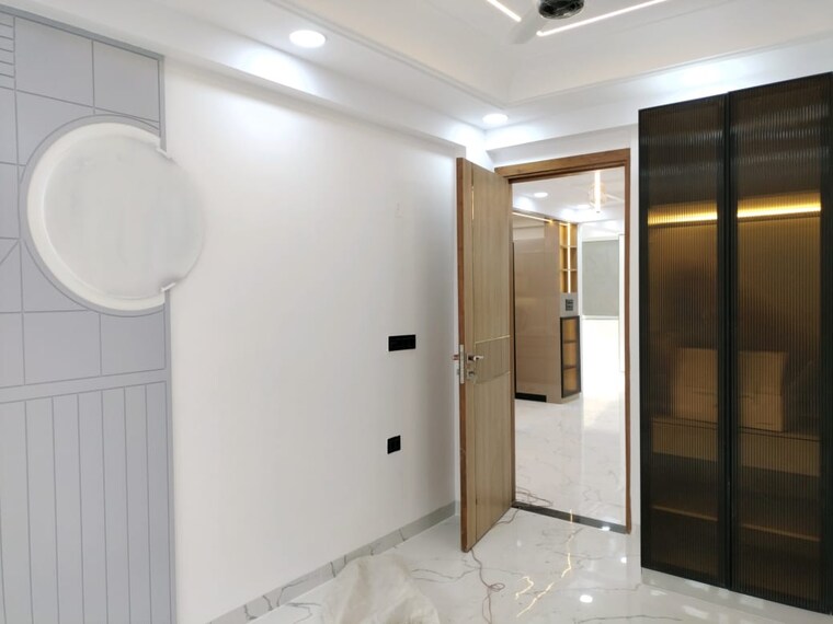 Room, sector 10 dwarka 3 Bedroom 1500 Sq.Ft. Apartment In Sector 10 Dwarka Delhi 9426592