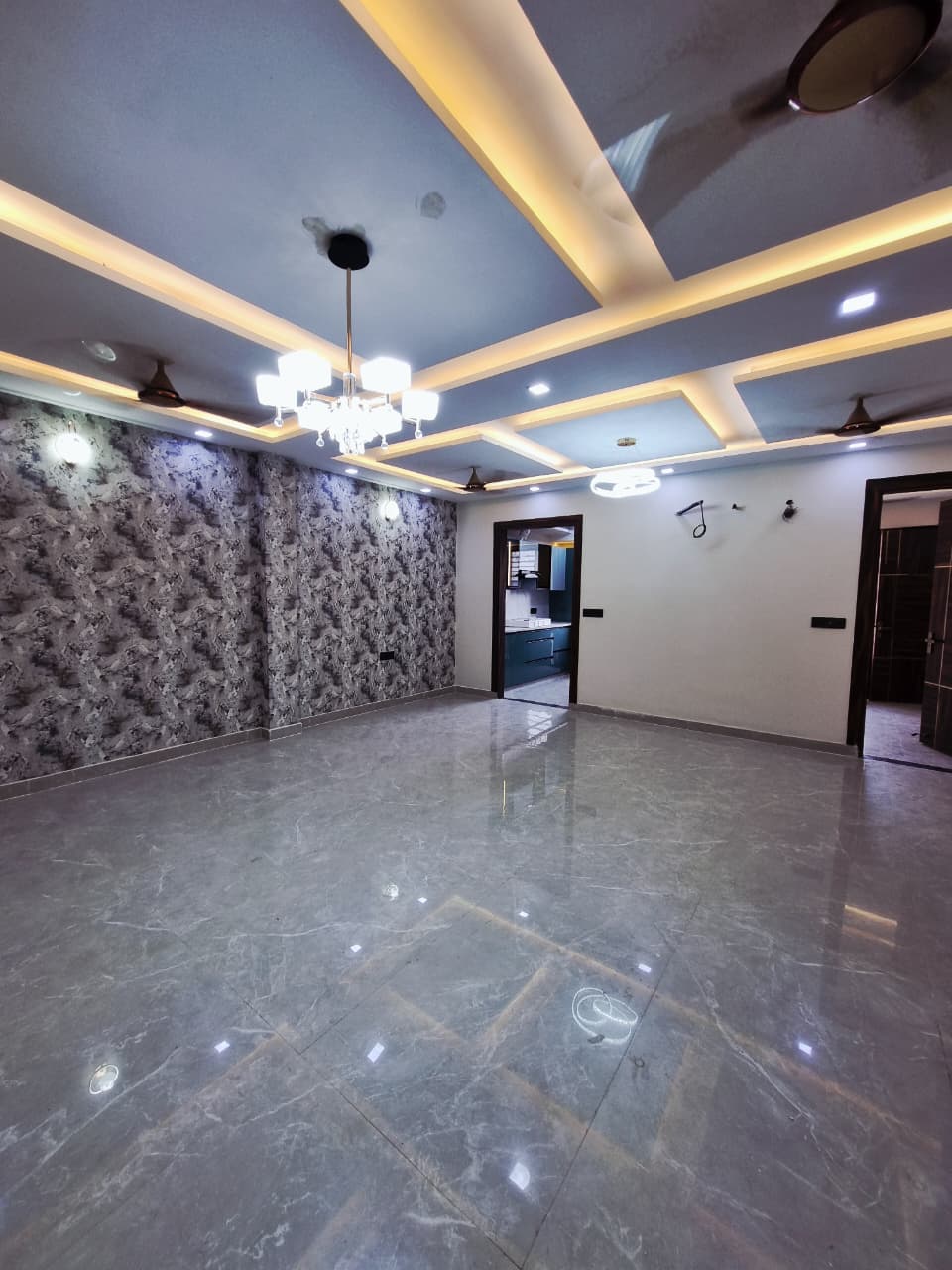 3 BHK + Servant Room Builder Floor For Sale in BPTP District 3