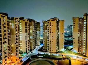 2 BHK Apartment For Rent in SRS Royal Hills, Sector 87