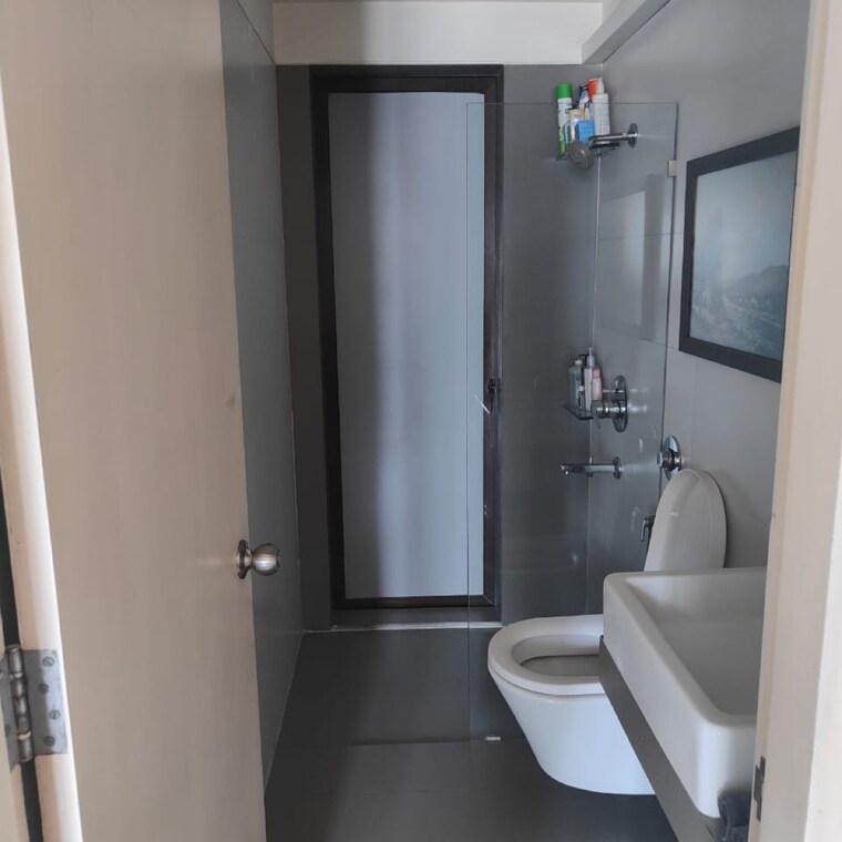 Bathroom, evershine-greens 3 Bedroom 1600 Sq.Ft. Apartment In Anand Nagar Mumbai 9426637