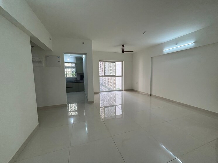 Room, sd-siennaa-wing-d 2 Bedroom 721 Sq.Ft. Apartment In Kandivali East Mumbai 9426647