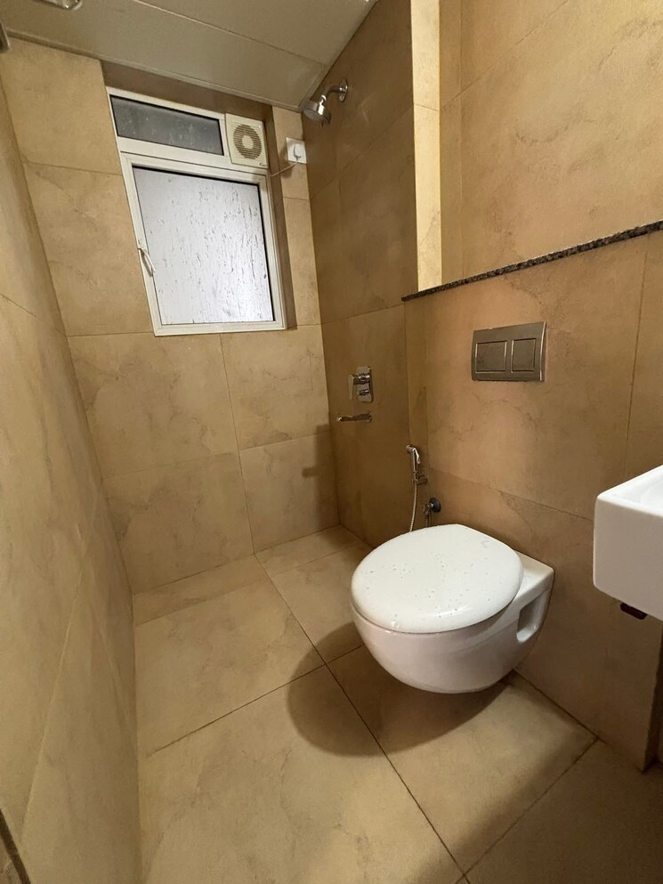 Bathroom, sd-siennaa-wing-d 2 Bedroom 721 Sq.Ft. Apartment In Kandivali East Mumbai 9426647