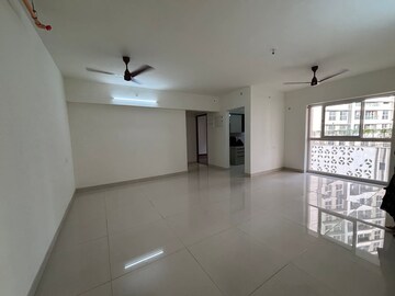 2 BHK Apartment For Rent in SD Siennaa Wing D, Kandivali East