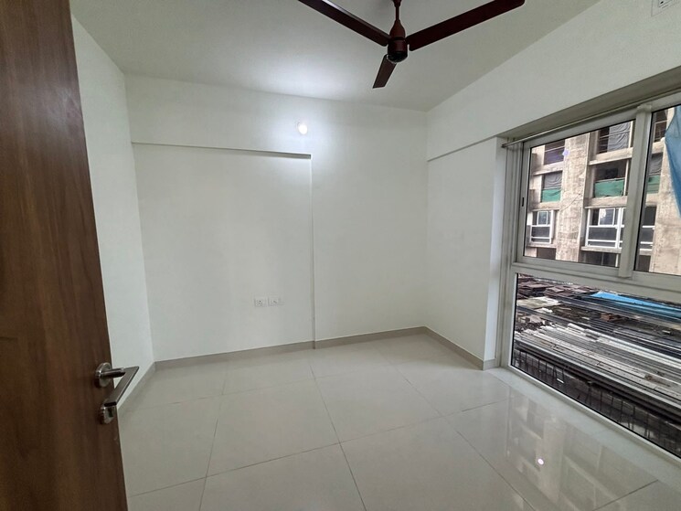 Room, sd-siennaa-wing-d 2 Bedroom 721 Sq.Ft. Apartment In Kandivali East Mumbai 9426647