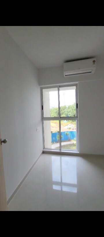 Room in 1 BHK Apartment at Lodha Codename Premier, Dombivli East – for Rent