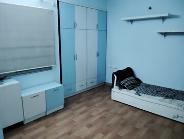 Team Area in 3 BHK Apartment at Banjara Hills – for Sale