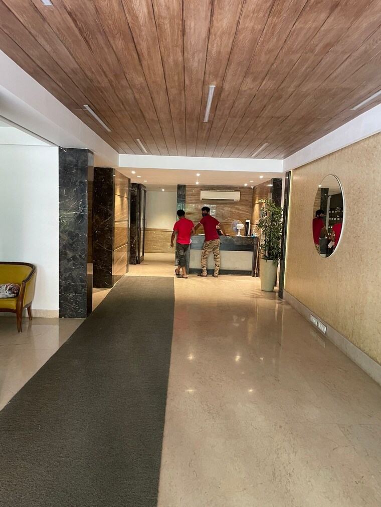 undefined, hill-post 3 Bedroom 1200 Sq.Ft. Apartment In Pali Hill Mumbai 9426718