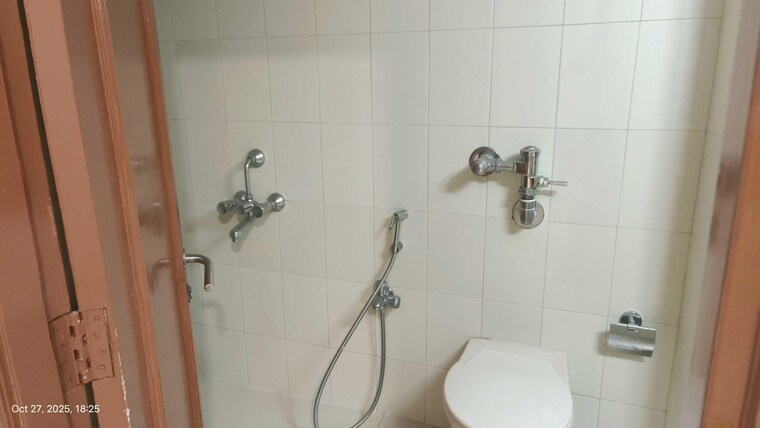 Bathroom, prabhadevi-chs 4 Bedroom 1870 Sq.Ft. Apartment In Prabhadevi Mumbai 9426698